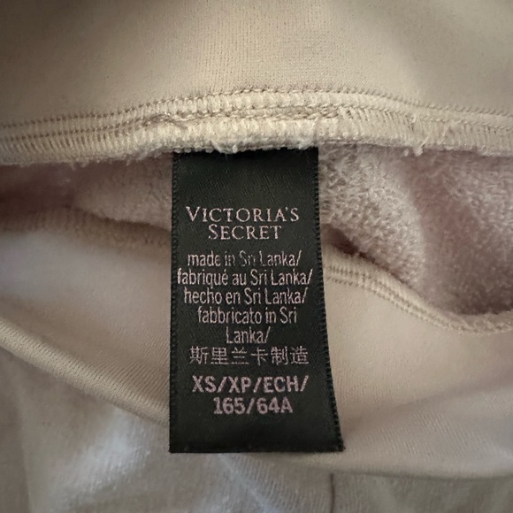 Victoria secret sweatsuit - Picture 7 of 7